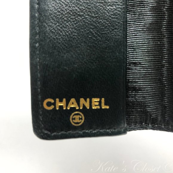 CHANEL Cavier Key Case - Picture 6 of 8